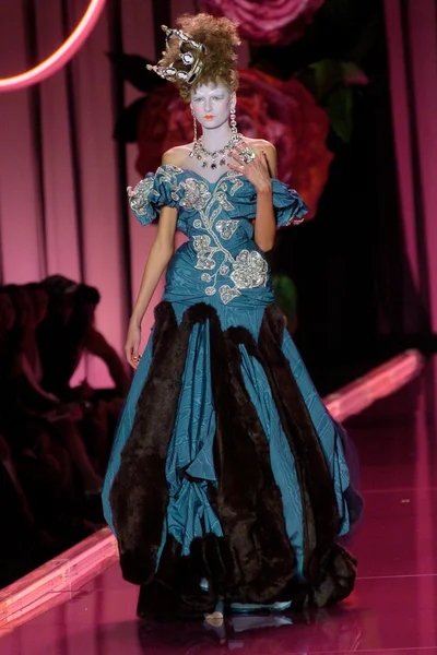 Look 14